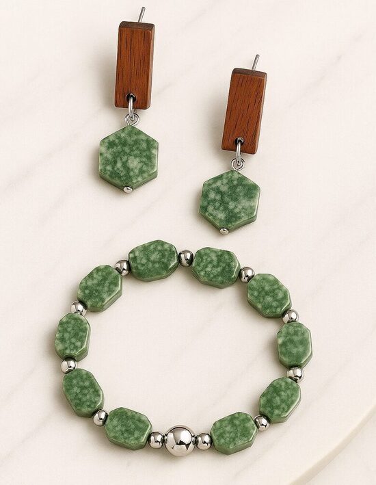 Dabīgo pērļu rotu komplekts "Latvijas Mežs"